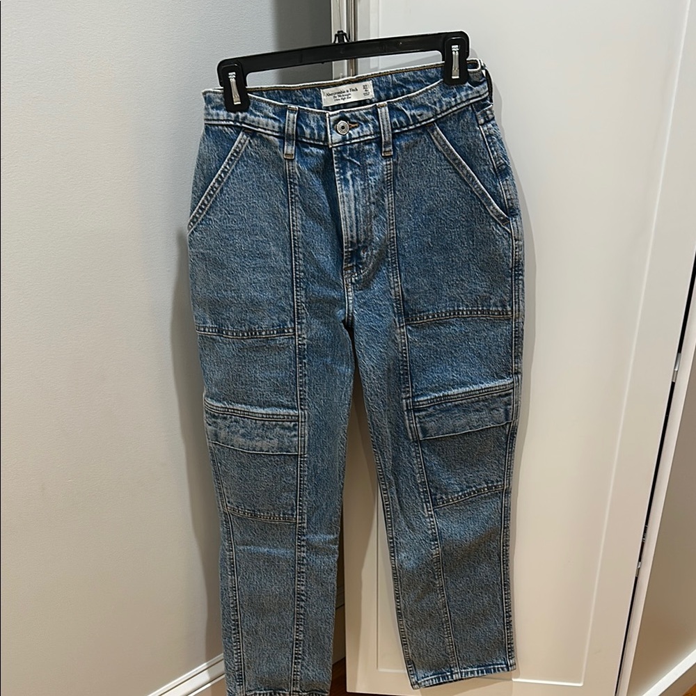 Abercrombie & Fitch 90s Straight Ultra High Rise Cargo Jeans